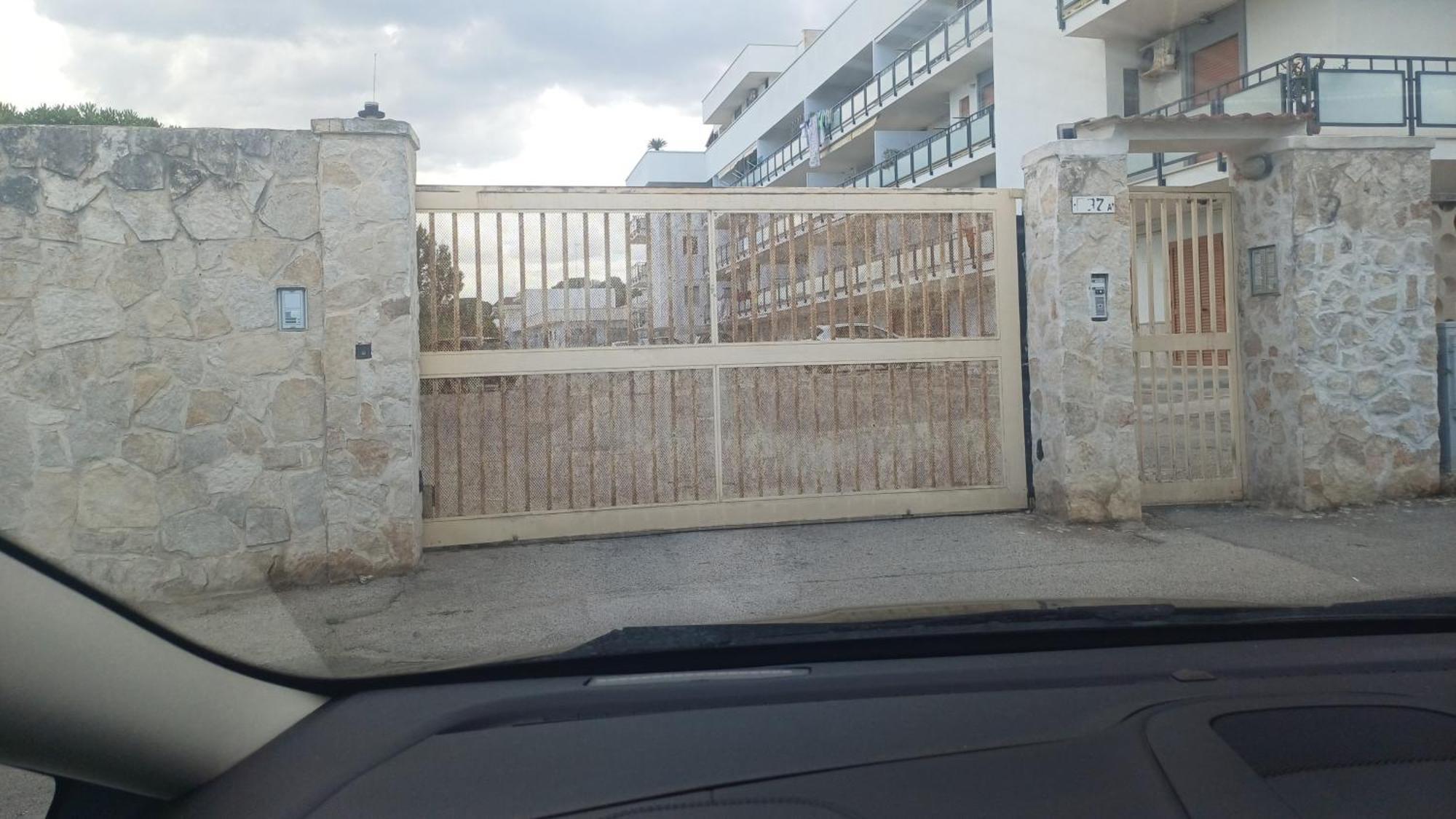Yume Beach Bari Bagian luar foto